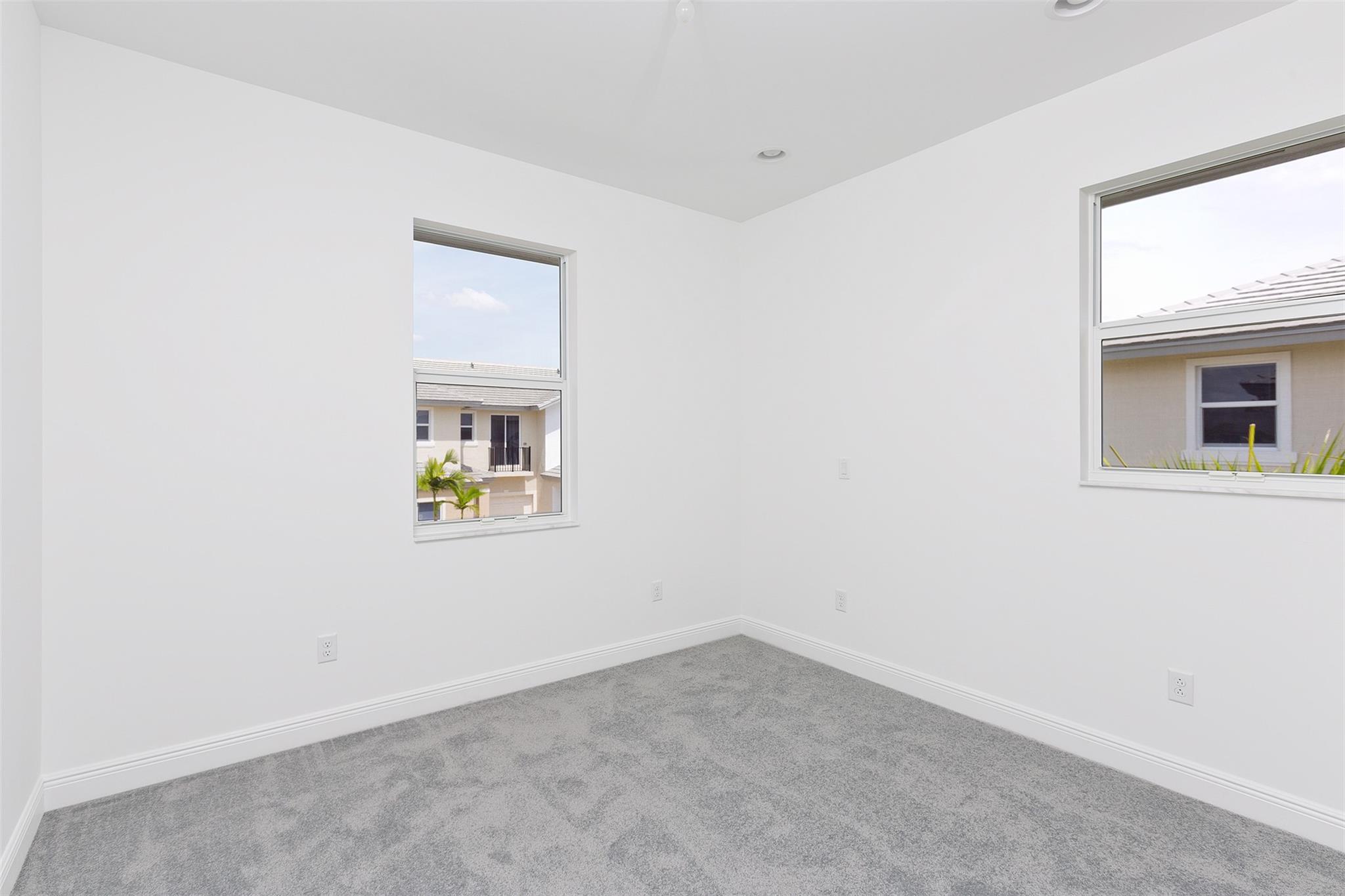 IN THE PINES - Residential Lease