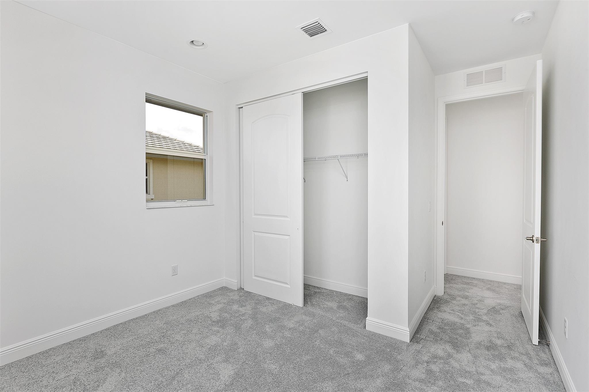 IN THE PINES - Residential Lease