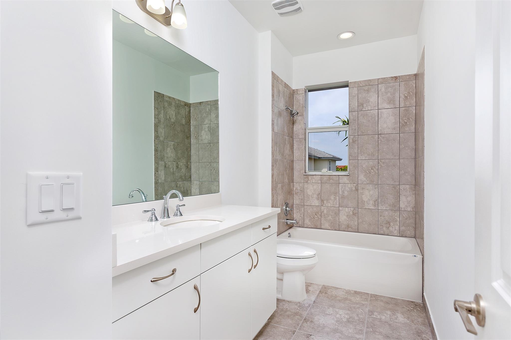 IN THE PINES - Residential Lease