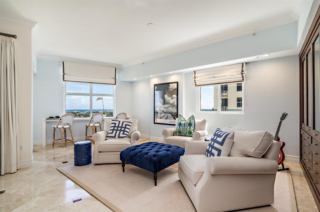 ESPLANADE GRANDE CONDO - Residential