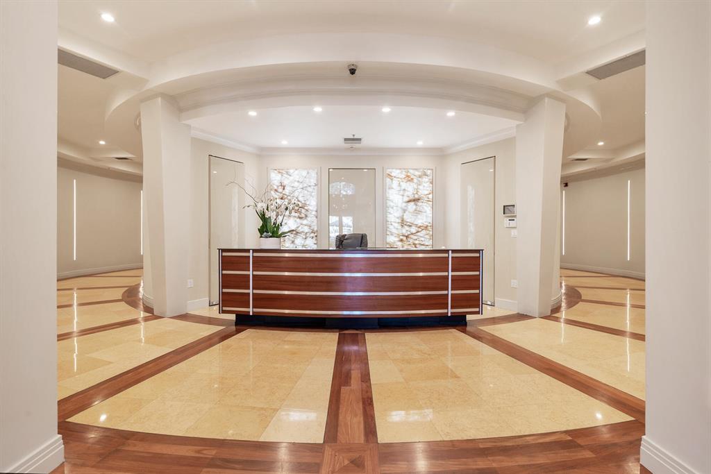 ESPLANADE GRANDE CONDO - Residential