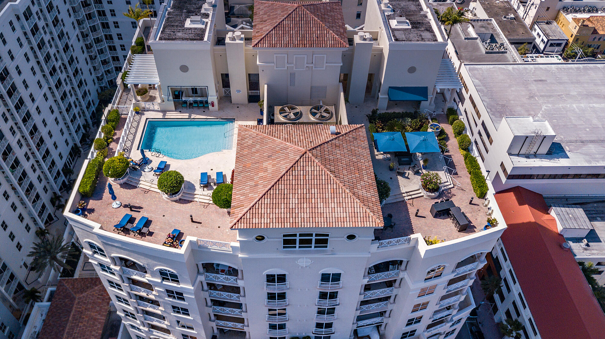 ESPLANADE GRANDE CONDO - Residential