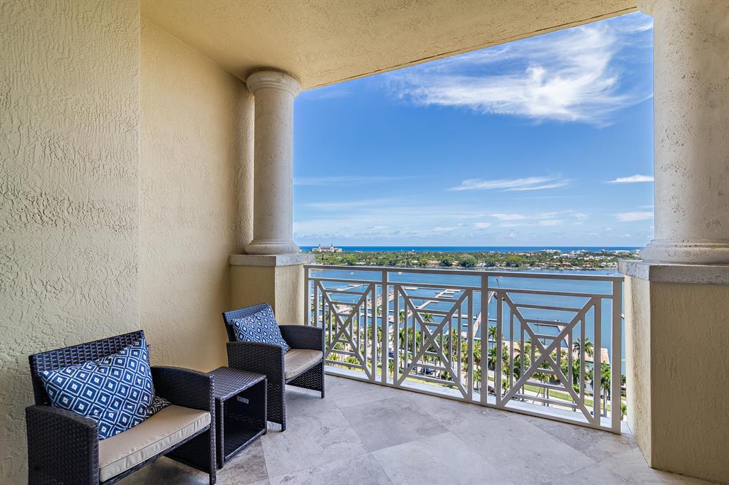 ESPLANADE GRANDE CONDO - Residential