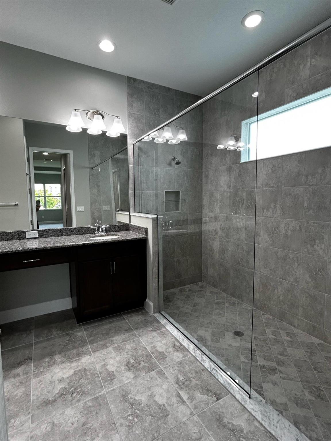 ORCHARDS OF WESTLAKE - Residential Lease