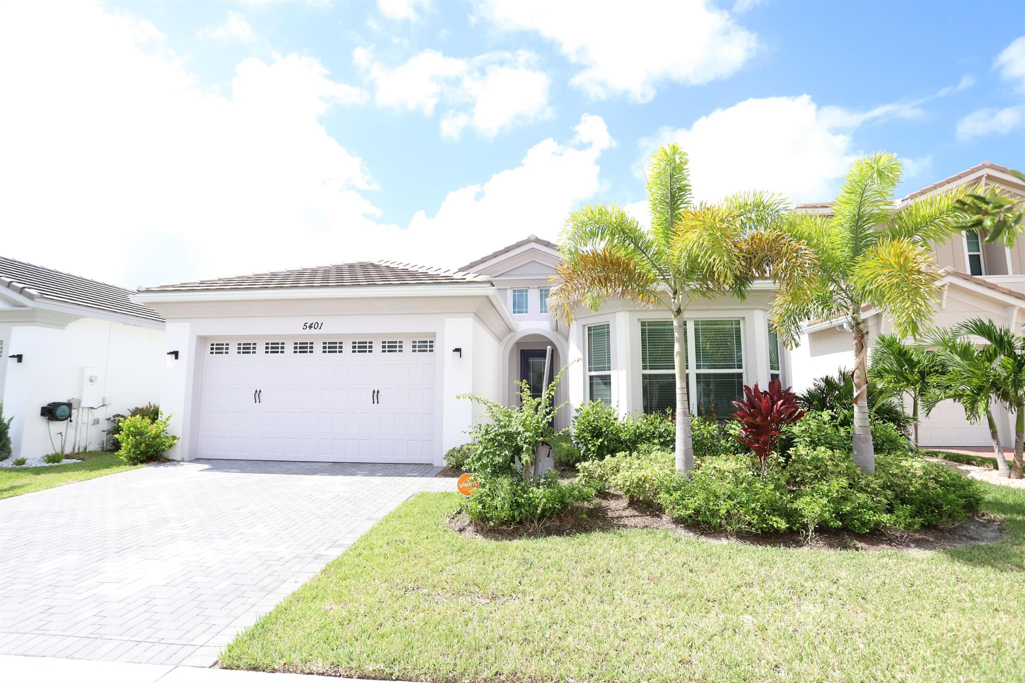 ORCHARDS OF WESTLAKE - Residential Lease