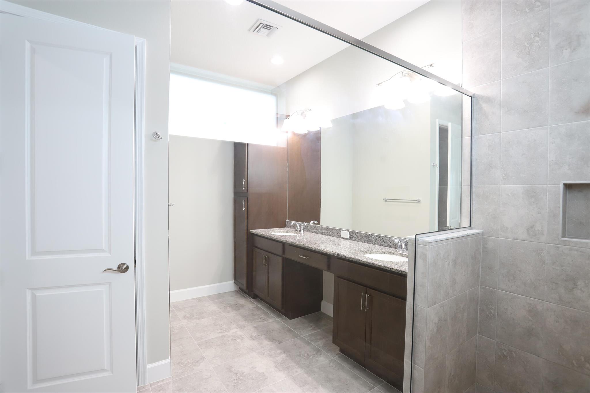 ORCHARDS OF WESTLAKE - Residential Lease