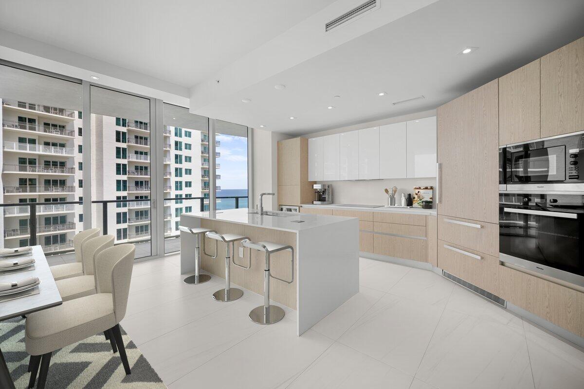 3100 N Ocean Drive 1009