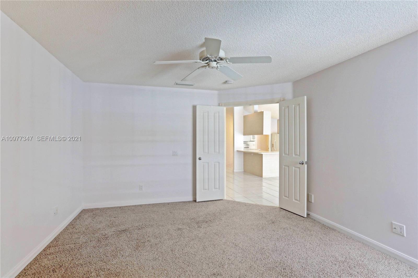 DOUBLE TREE - Residential