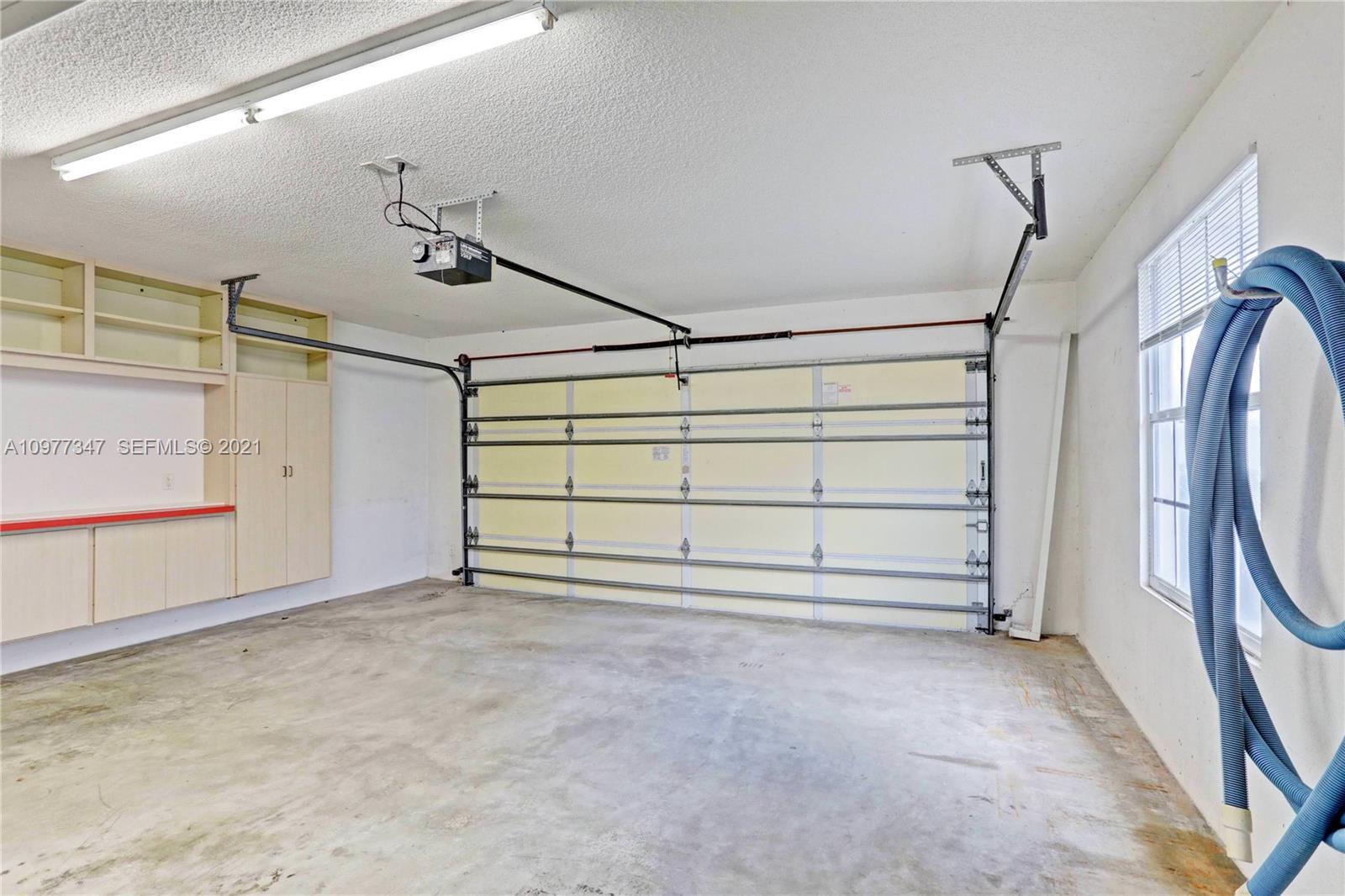 DOUBLE TREE - Residential