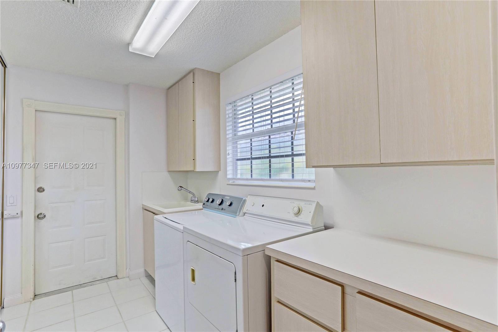 DOUBLE TREE - Residential