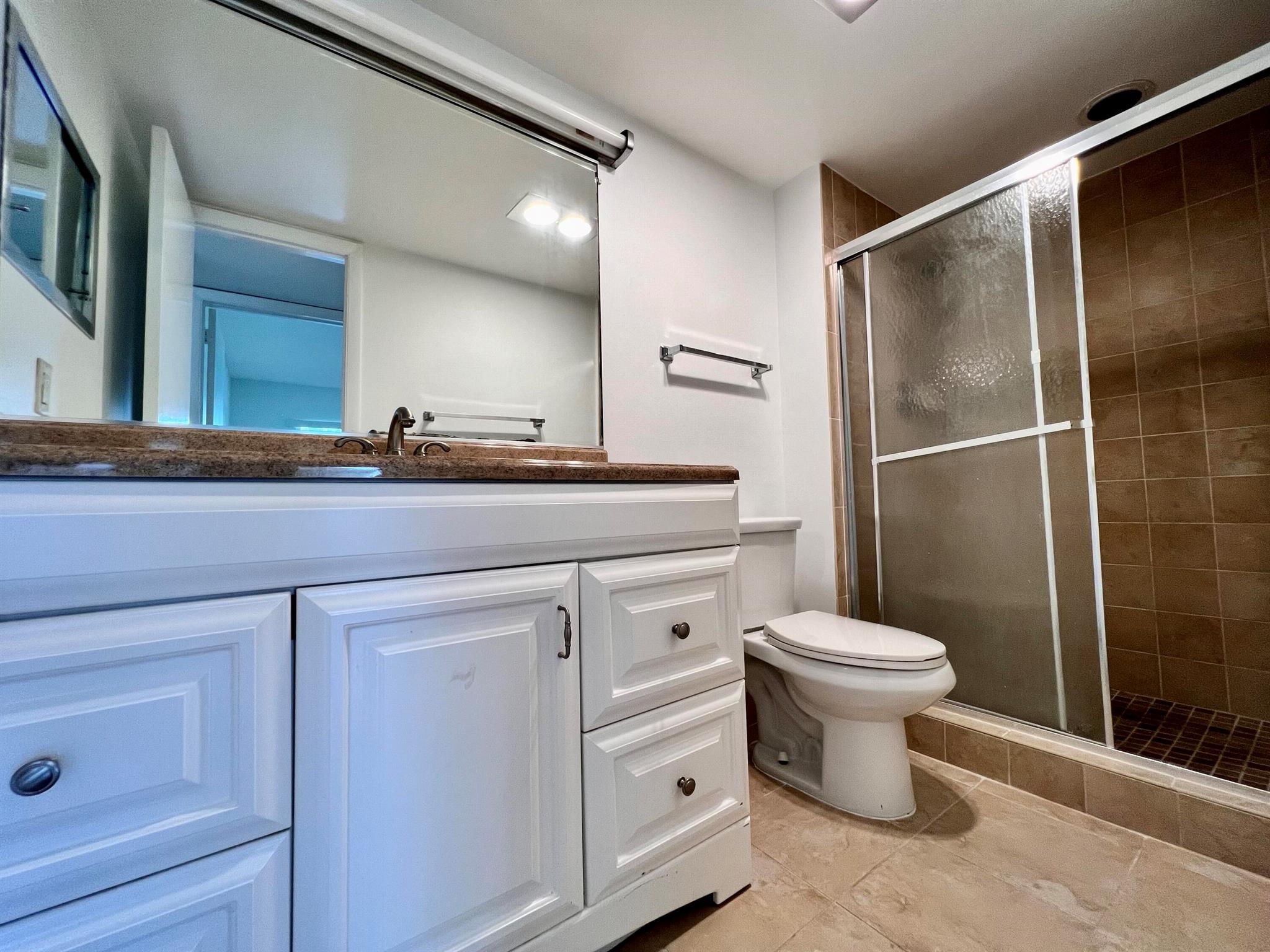 CENTURY VILLAGE - SOMERSE - Residential