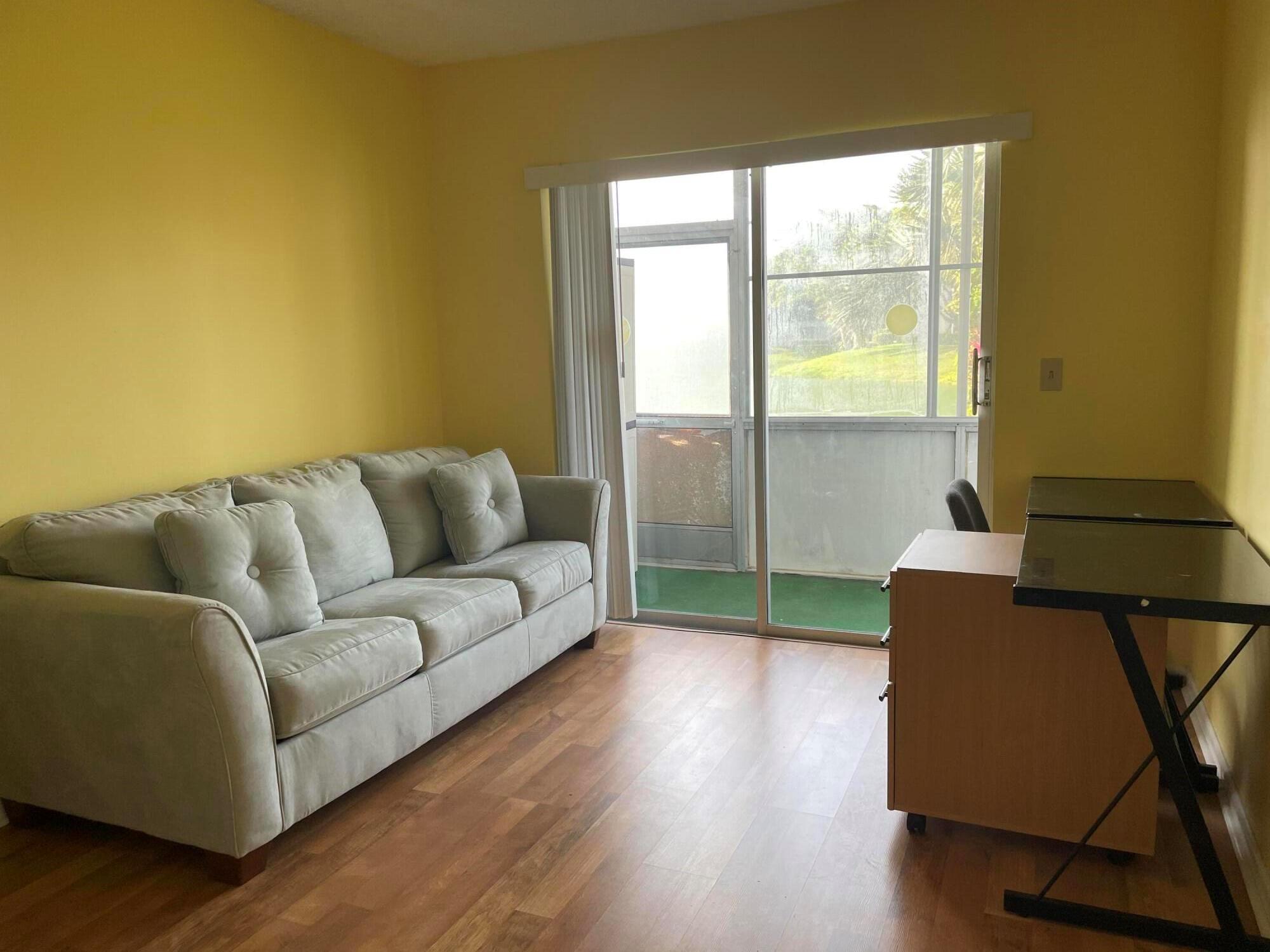 CENTURY VILLAGE - SOMERSE - Residential