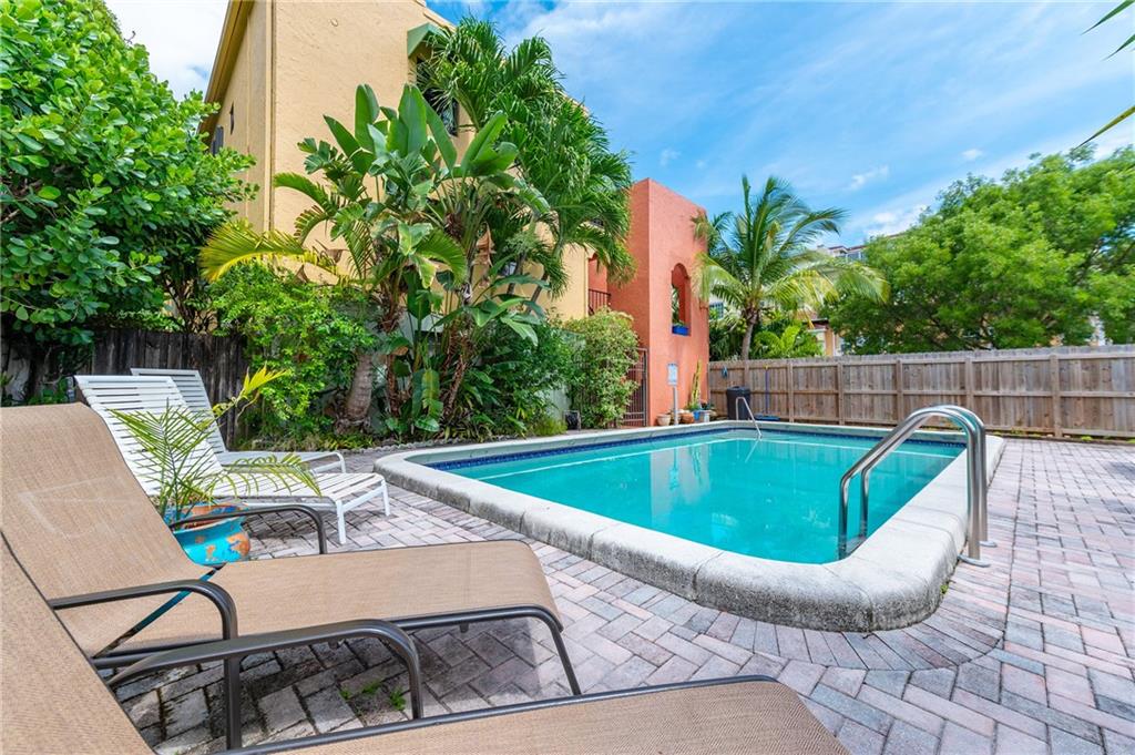 Villa Manors - Residential