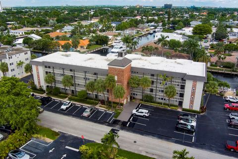 Condominium in Fort Lauderdale FL 3111 51st St St.jpg
