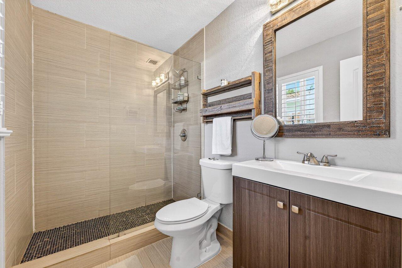 THE COVE - Residential