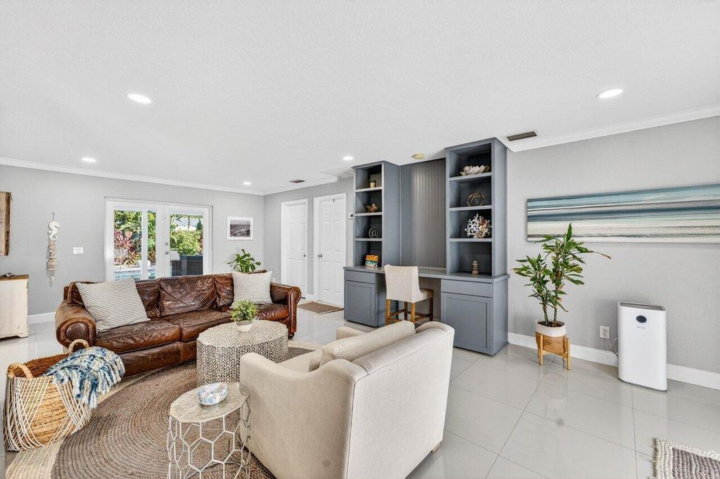 Photo of 1581 SE 4th Court, Deerfield Beach, FL 33441 (MLS # B26022247)