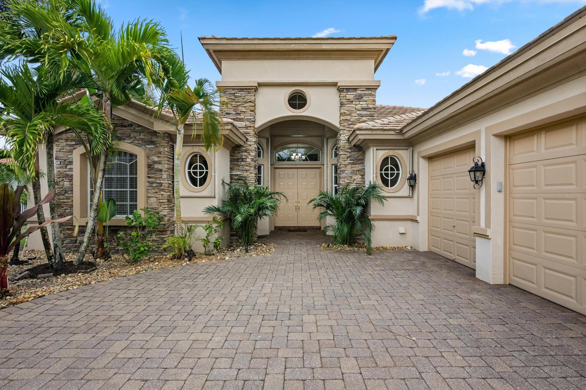 784 Montclaire Court