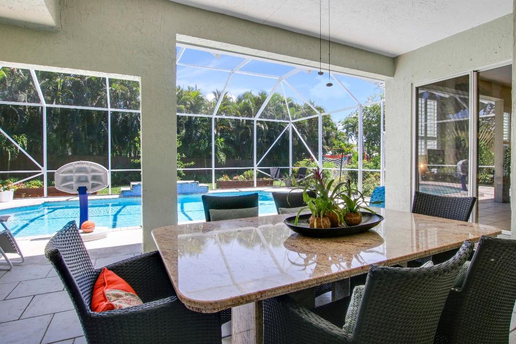 Photo of 511 Cypress Court, Tequesta, FL 33469 (MLS # R10926959)