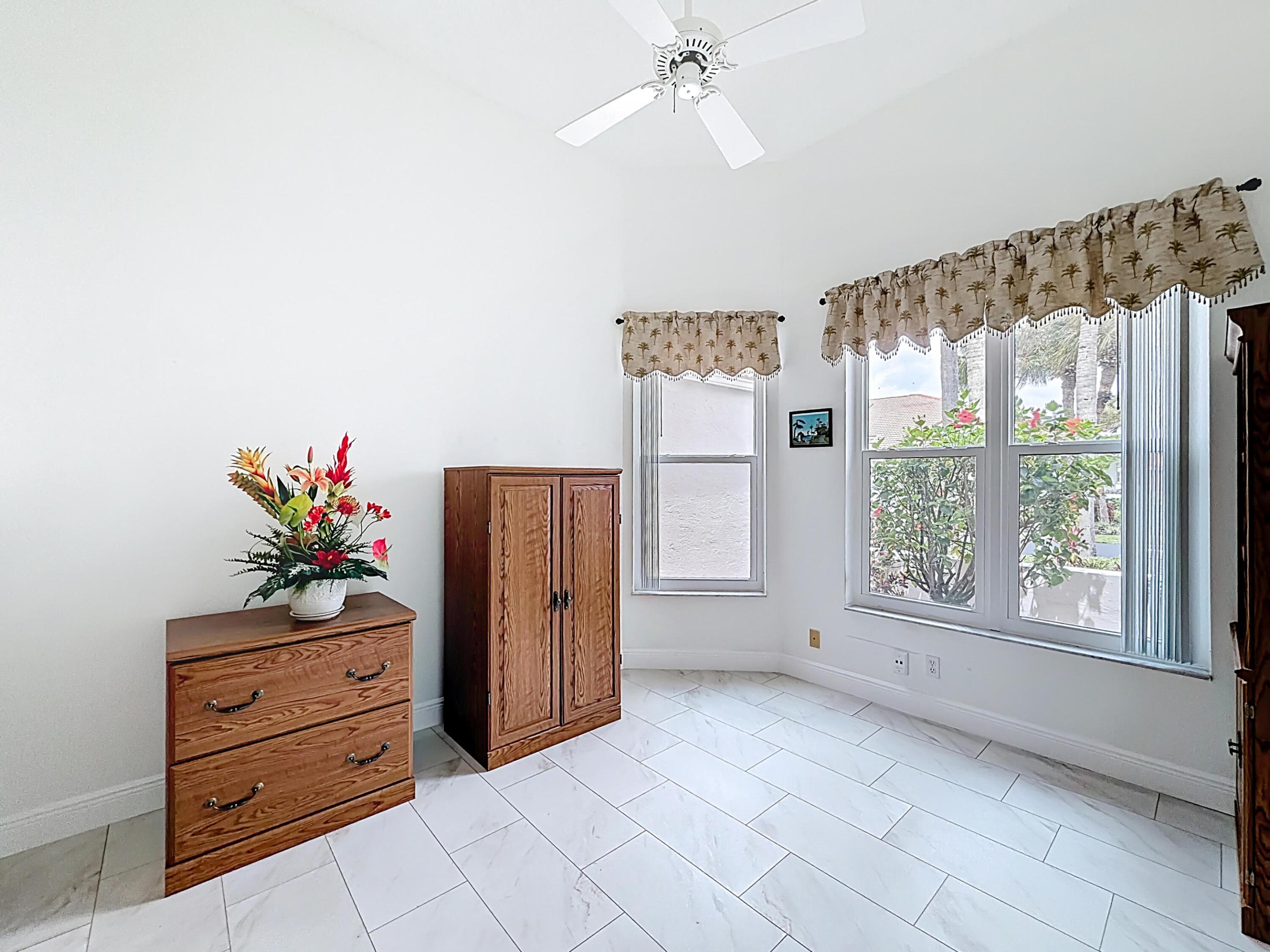 SWEETWATER SEC 3 - Residential