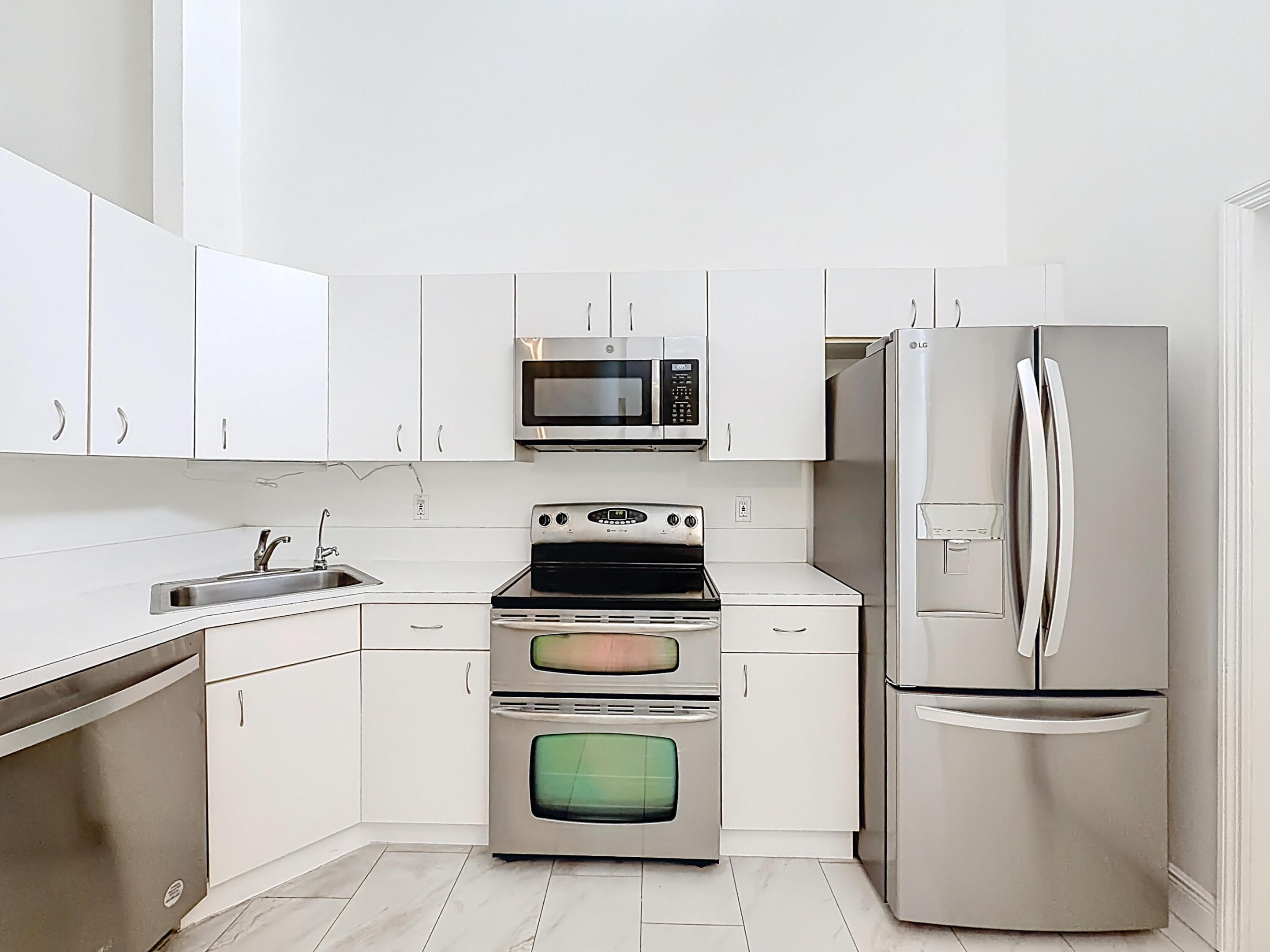 SWEETWATER SEC 3 - Residential