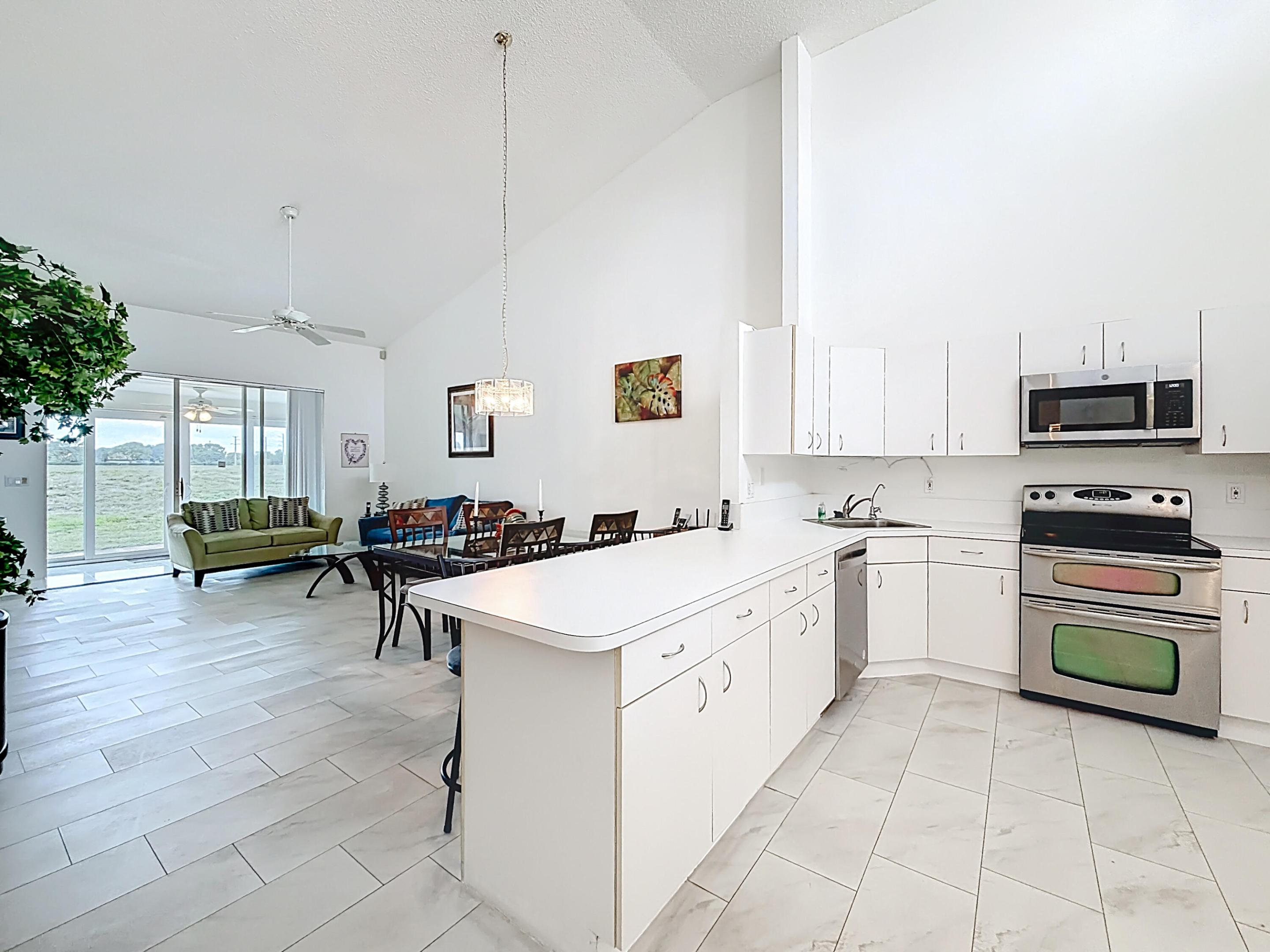 SWEETWATER SEC 3 - Residential