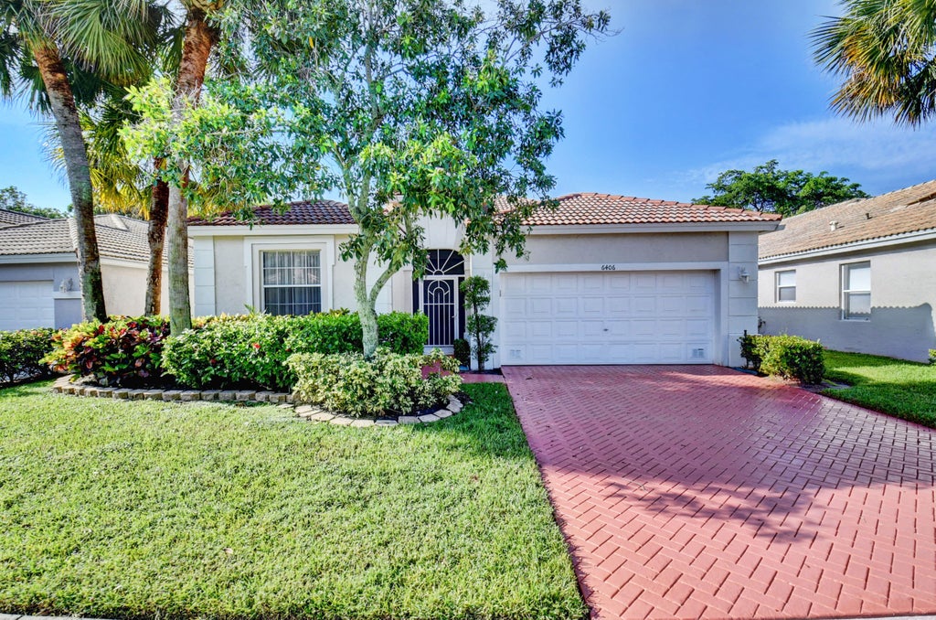 Photo of 6406 Pebble Creek Way, Boynton Beach, FL 33437 (MLS # R10916420)