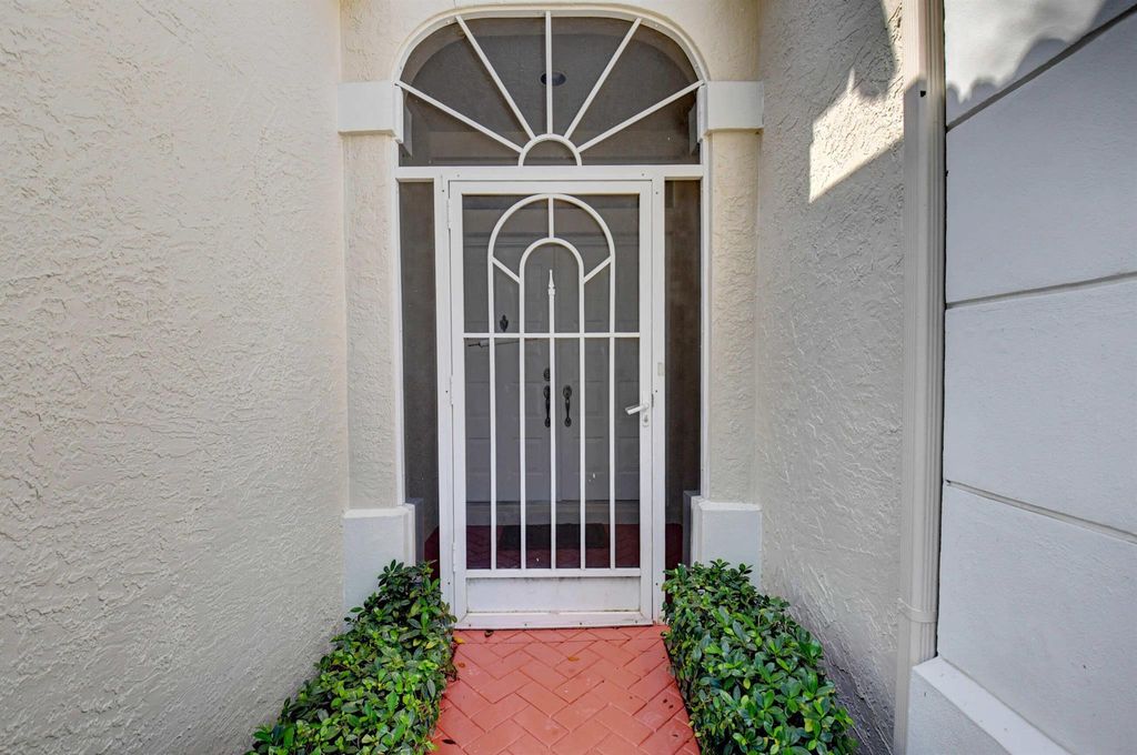 Photo of 6406 Pebble Creek Way, Boynton Beach, FL 33437 (MLS # R10916420)