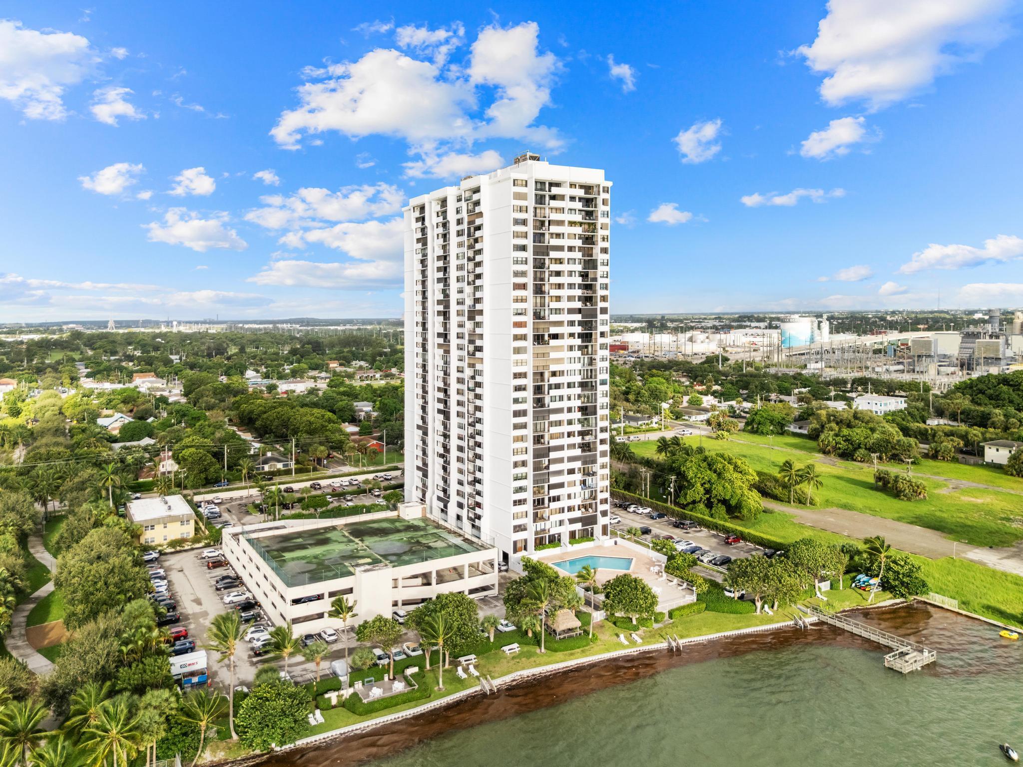 5600 N Flagler Drive 605