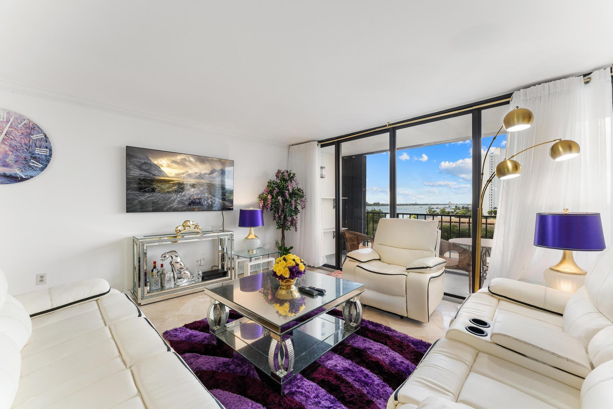 PALM BEACH HOUSE CONDO - Residential