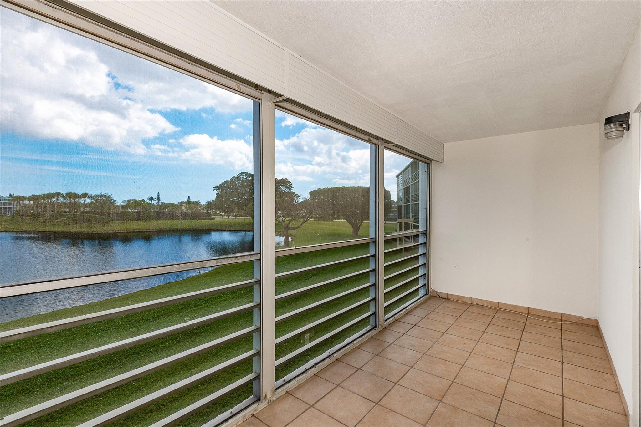 CORNWALL AT CENTURY VILLAGE CONDO - Residential Lease