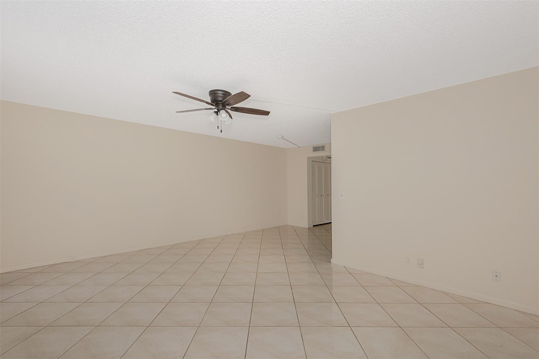 CORNWALL AT CENTURY VILLAGE CONDO - Residential Lease