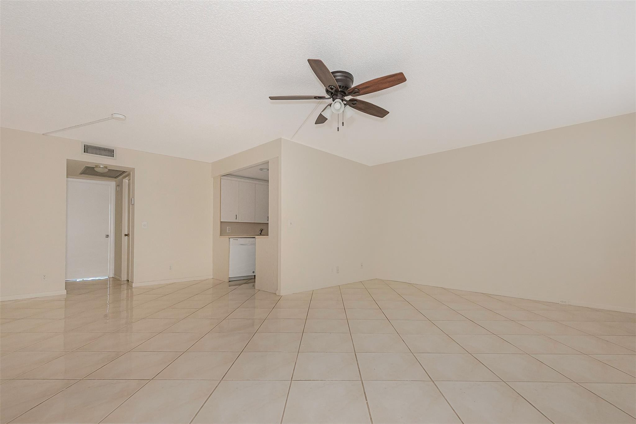 CORNWALL AT CENTURY VILLAGE CONDO - Residential Lease