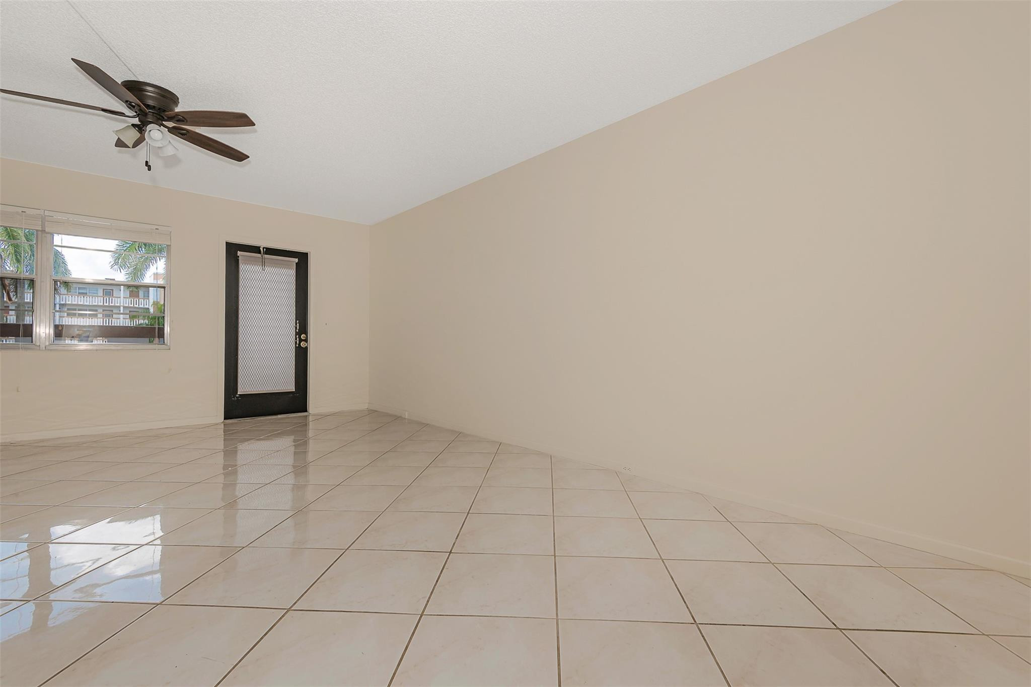 CORNWALL AT CENTURY VILLAGE CONDO - Residential Lease
