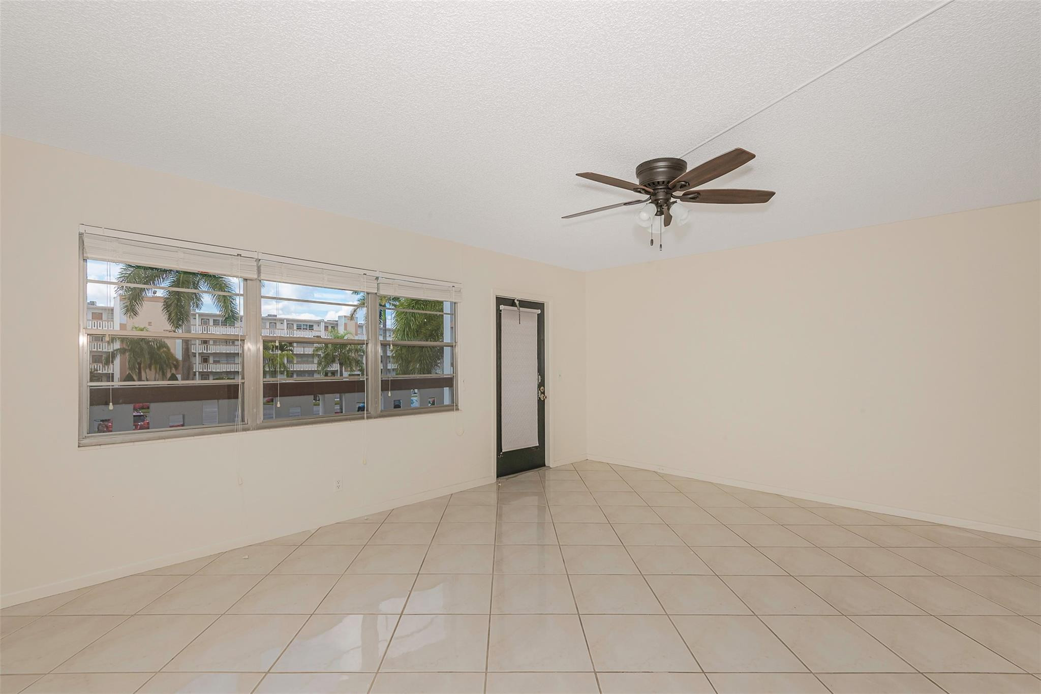 CORNWALL AT CENTURY VILLAGE CONDO - Residential Lease