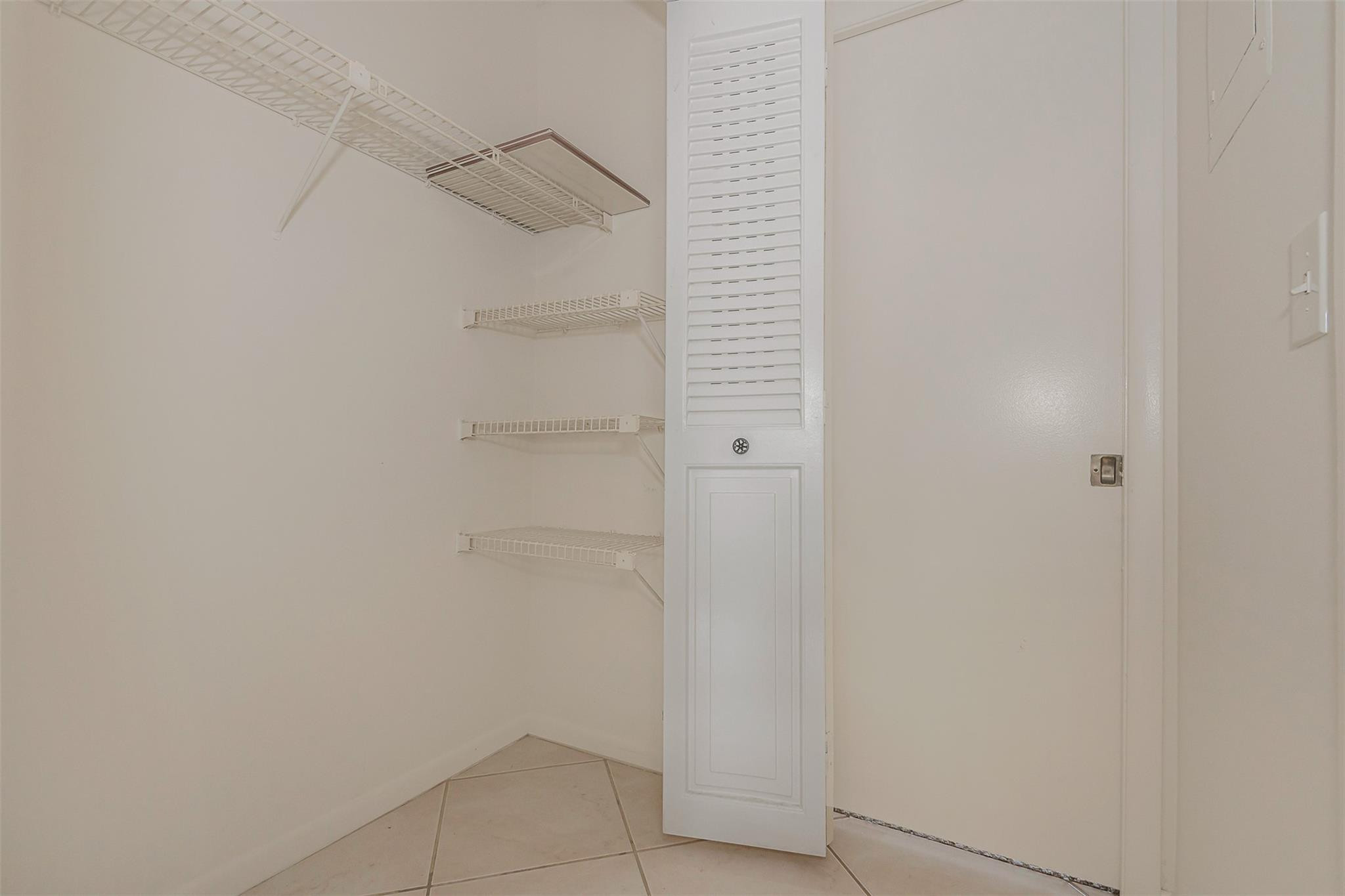 CORNWALL AT CENTURY VILLAGE CONDO - Residential Lease