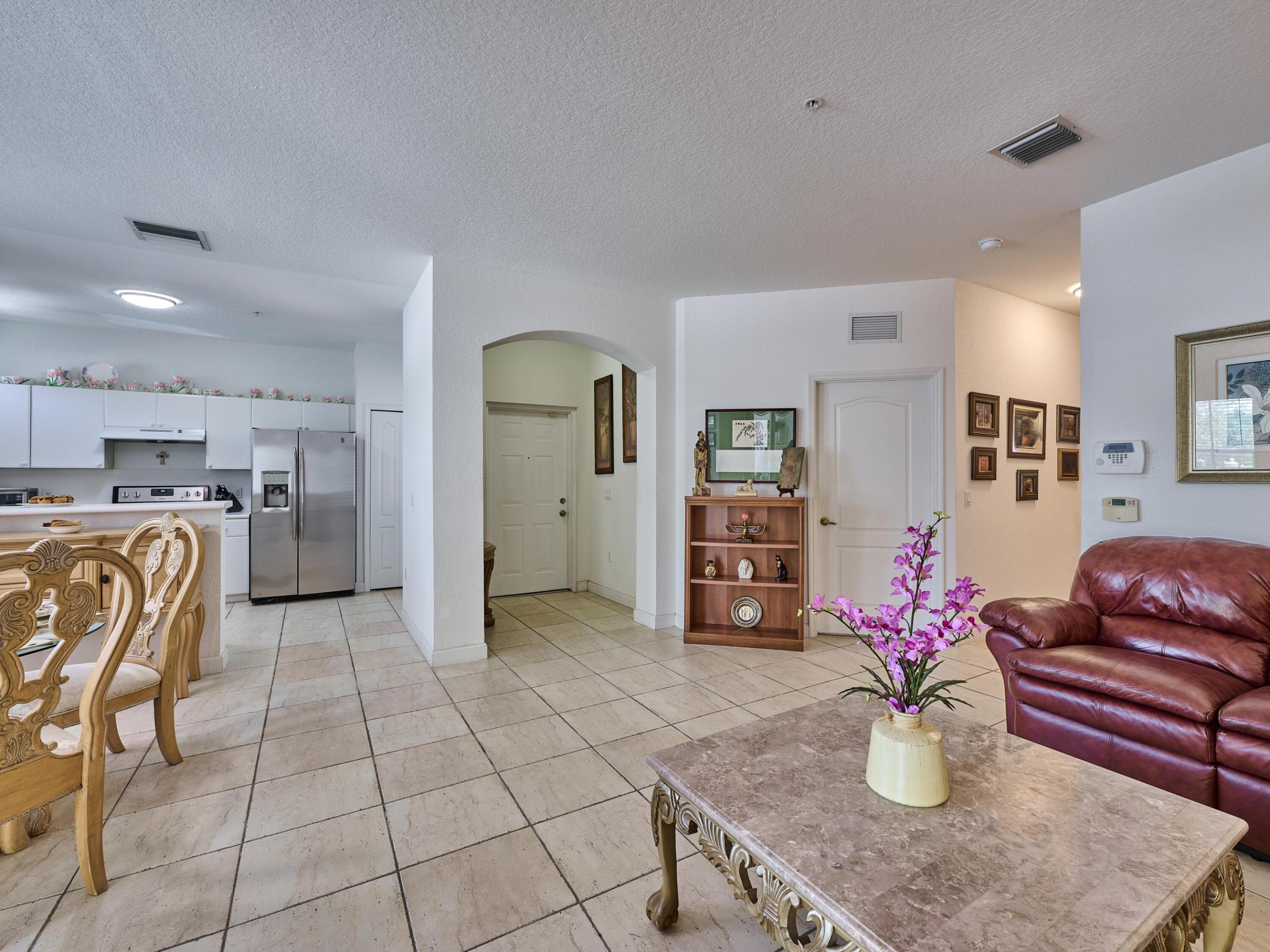 SHOMA COURTYARDS I AT ROYAL PALM CONDOMINIUMS - Residential