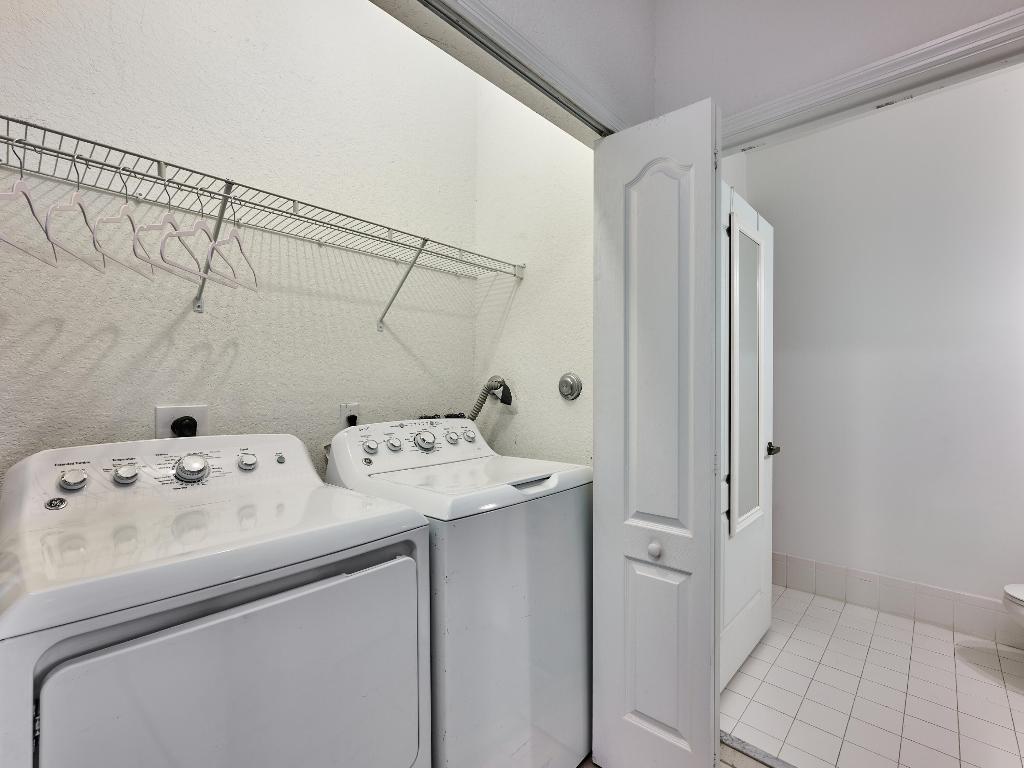 SHOMA COURTYARDS I AT ROYAL PALM CONDOMINIUMS - Residential