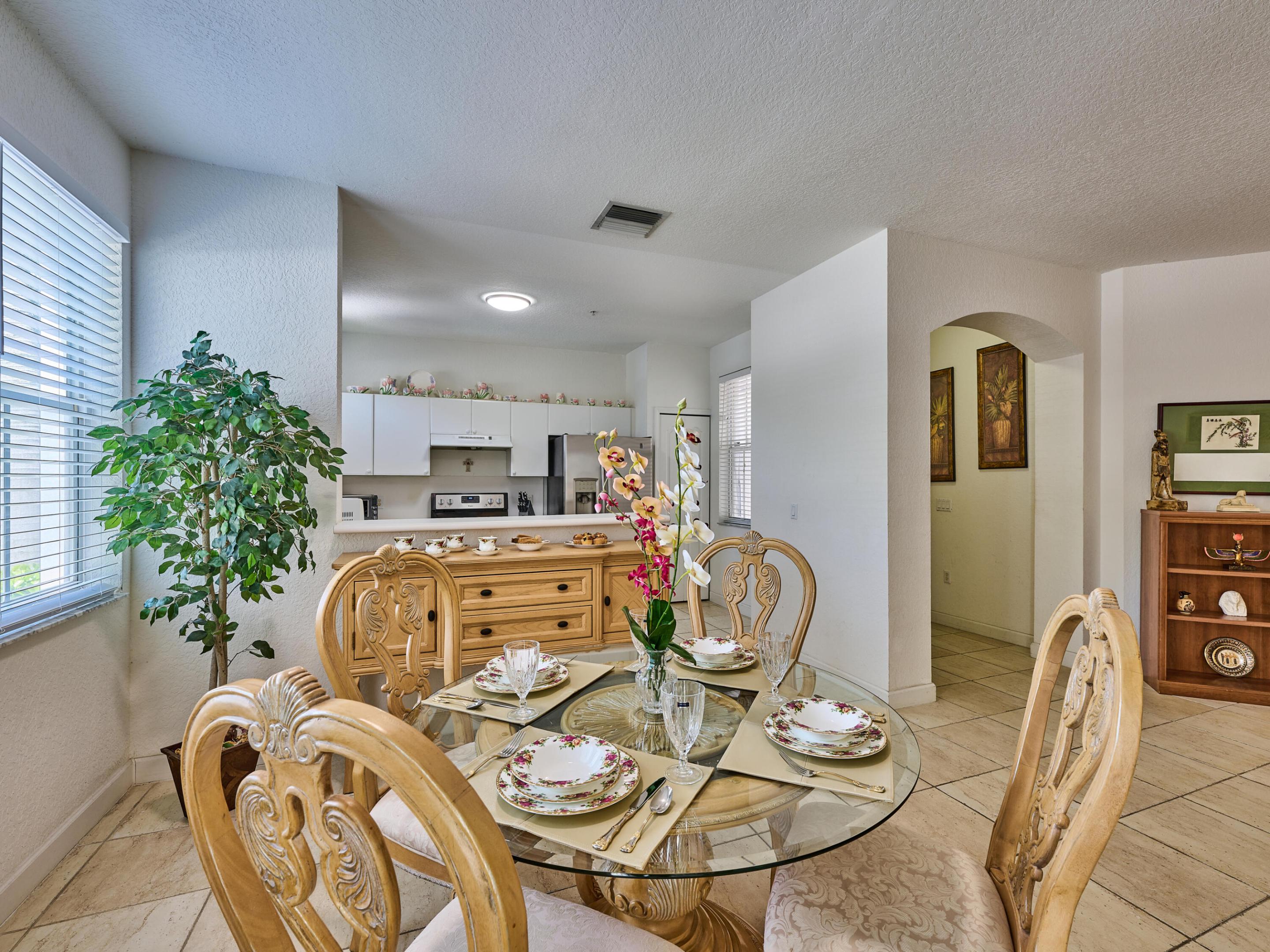 SHOMA COURTYARDS I AT ROYAL PALM CONDOMINIUMS - Residential