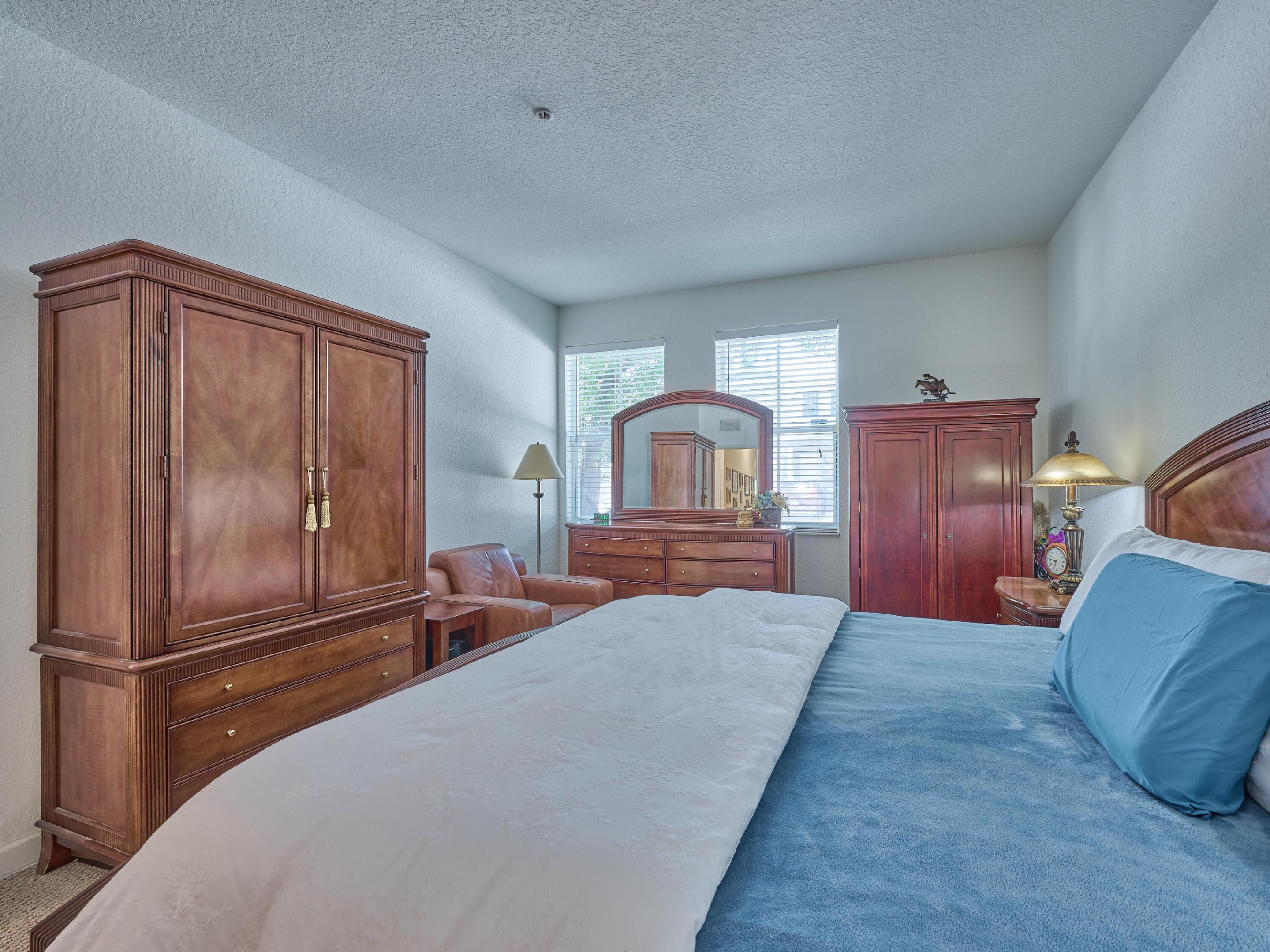 SHOMA COURTYARDS I AT ROYAL PALM CONDOMINIUMS - Residential