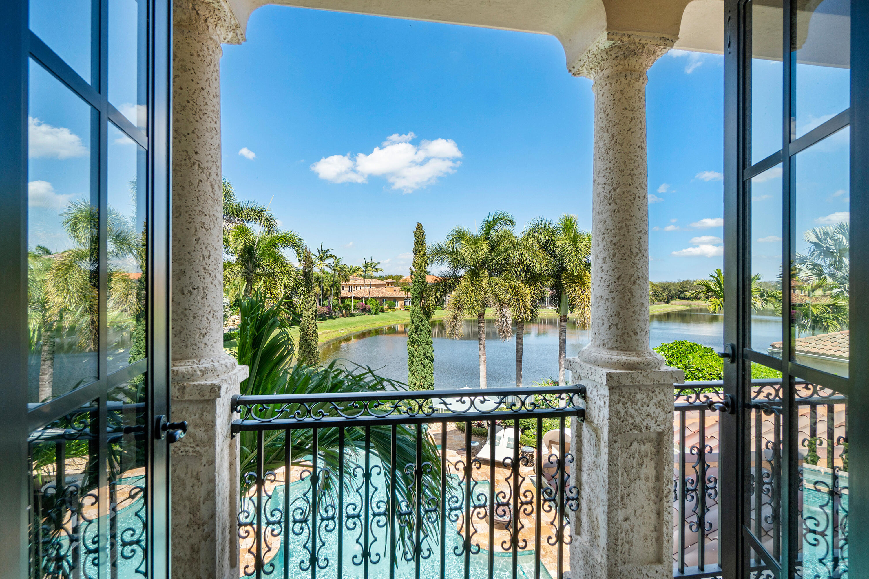 OAKS AT BOCA RATON - Residential
