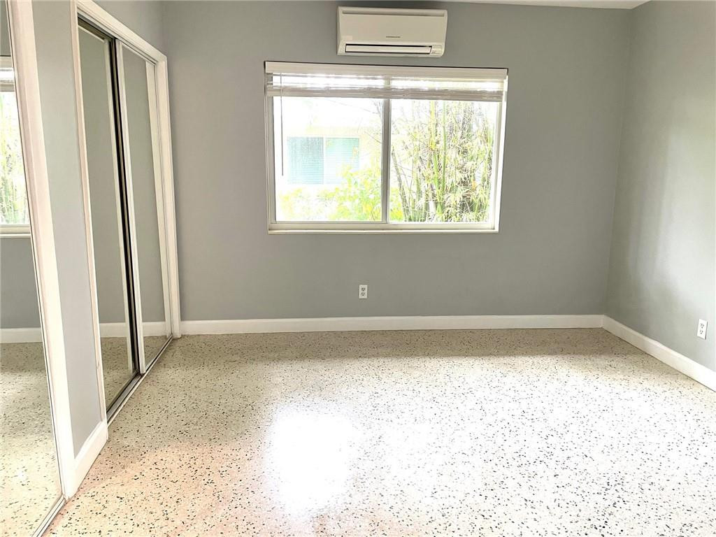 LAS OLAS PARK CORR PLAT - Residential Lease