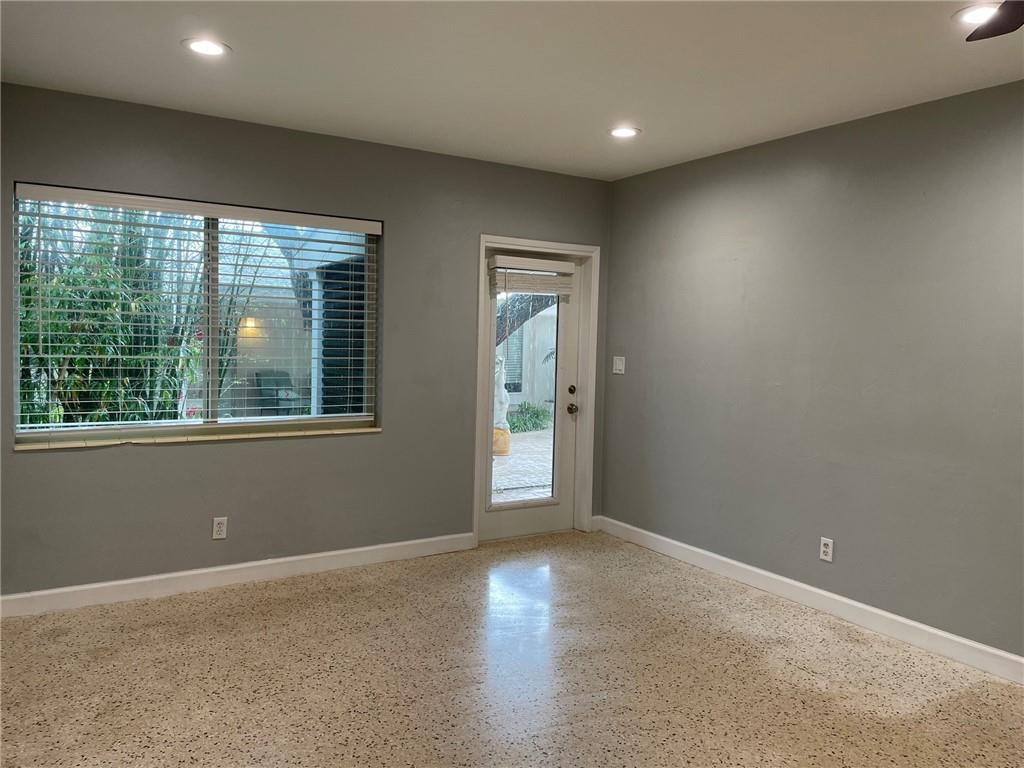 LAS OLAS PARK CORR PLAT - Residential Lease