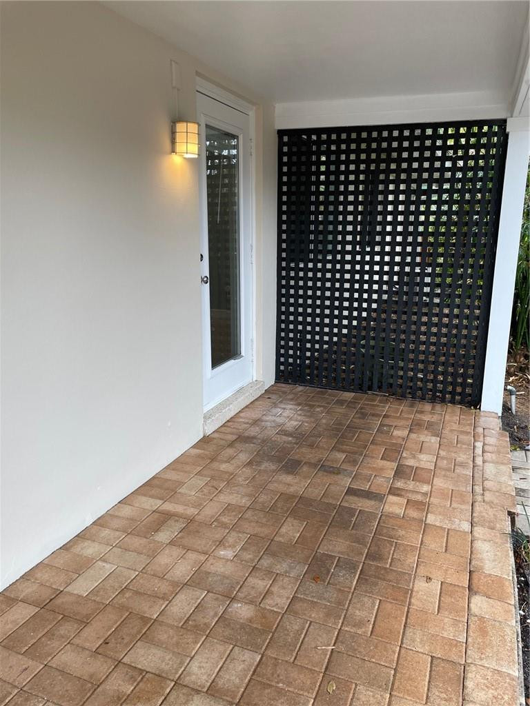 LAS OLAS PARK CORR PLAT - Residential Lease