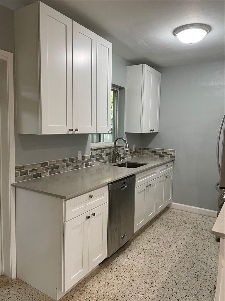 LAS OLAS PARK CORR PLAT - Residential Lease