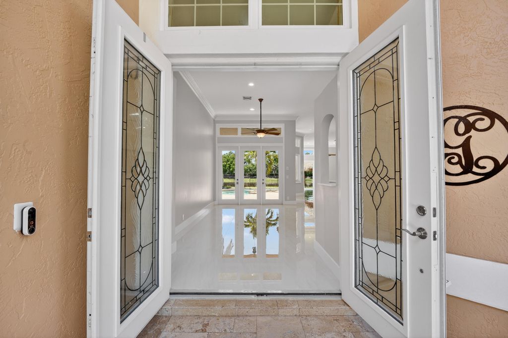 Photo of 3043 Lakewood Drive, Weston, FL 33332 (MLS # B26027441)