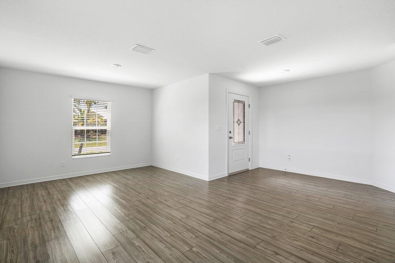 PORT ST LUCIE SECTION  31 - Residential Lease