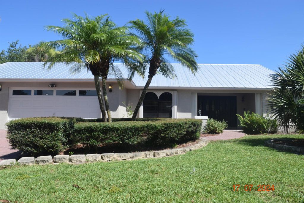 Photo of 422 S Naranja Avenue, Port Saint Lucie, FL 34983 (MLS # R11004083)