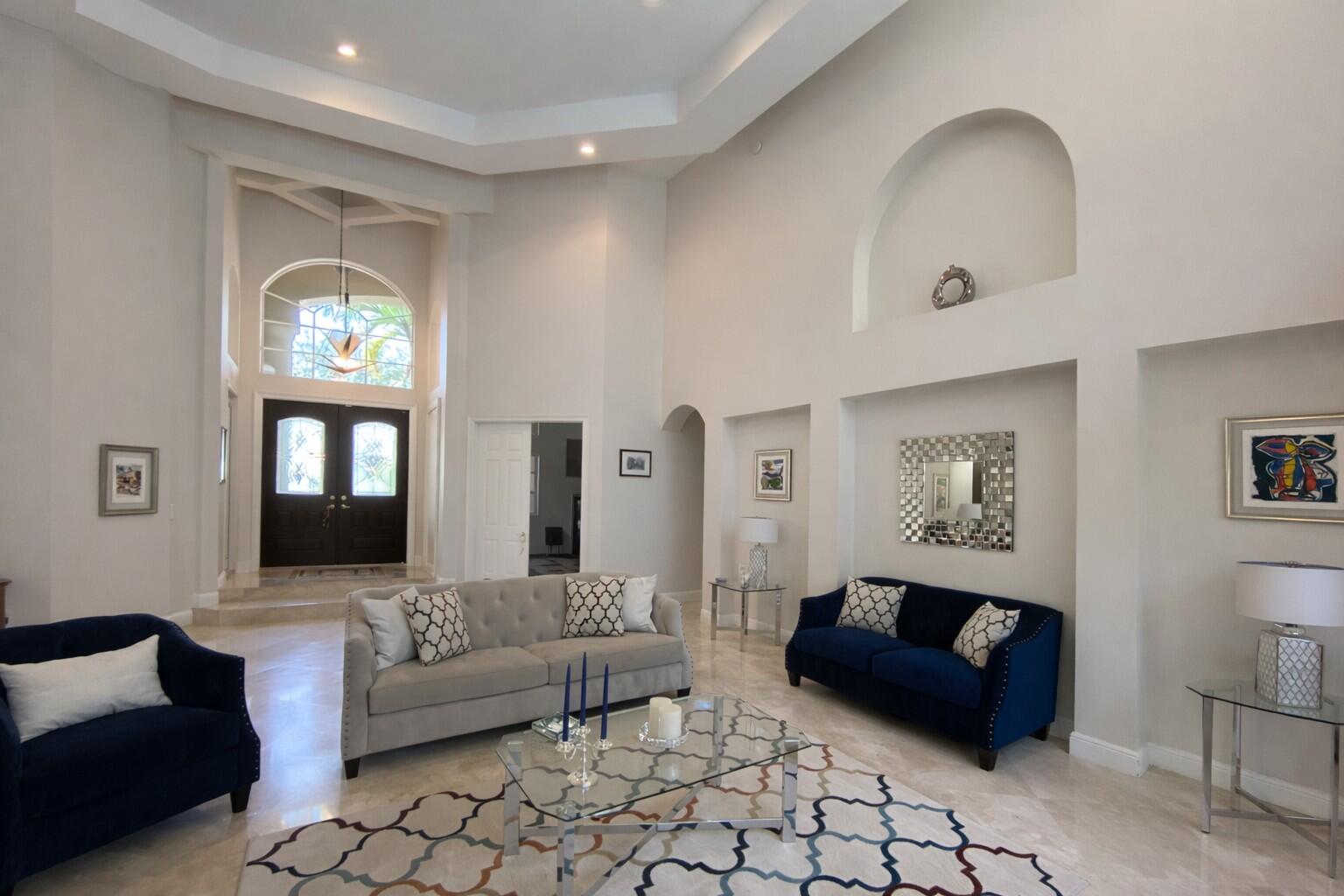 SATURNIA - Residential