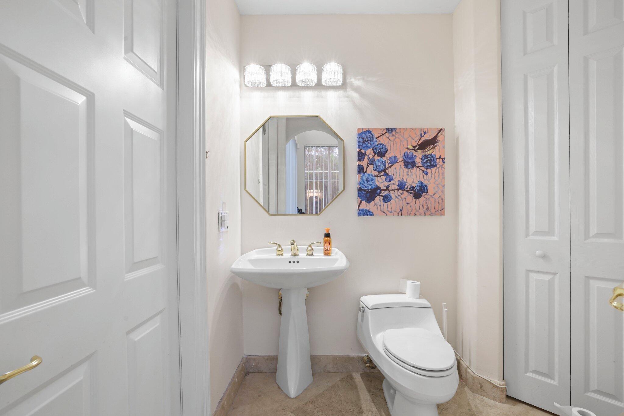 SATURNIA - Residential