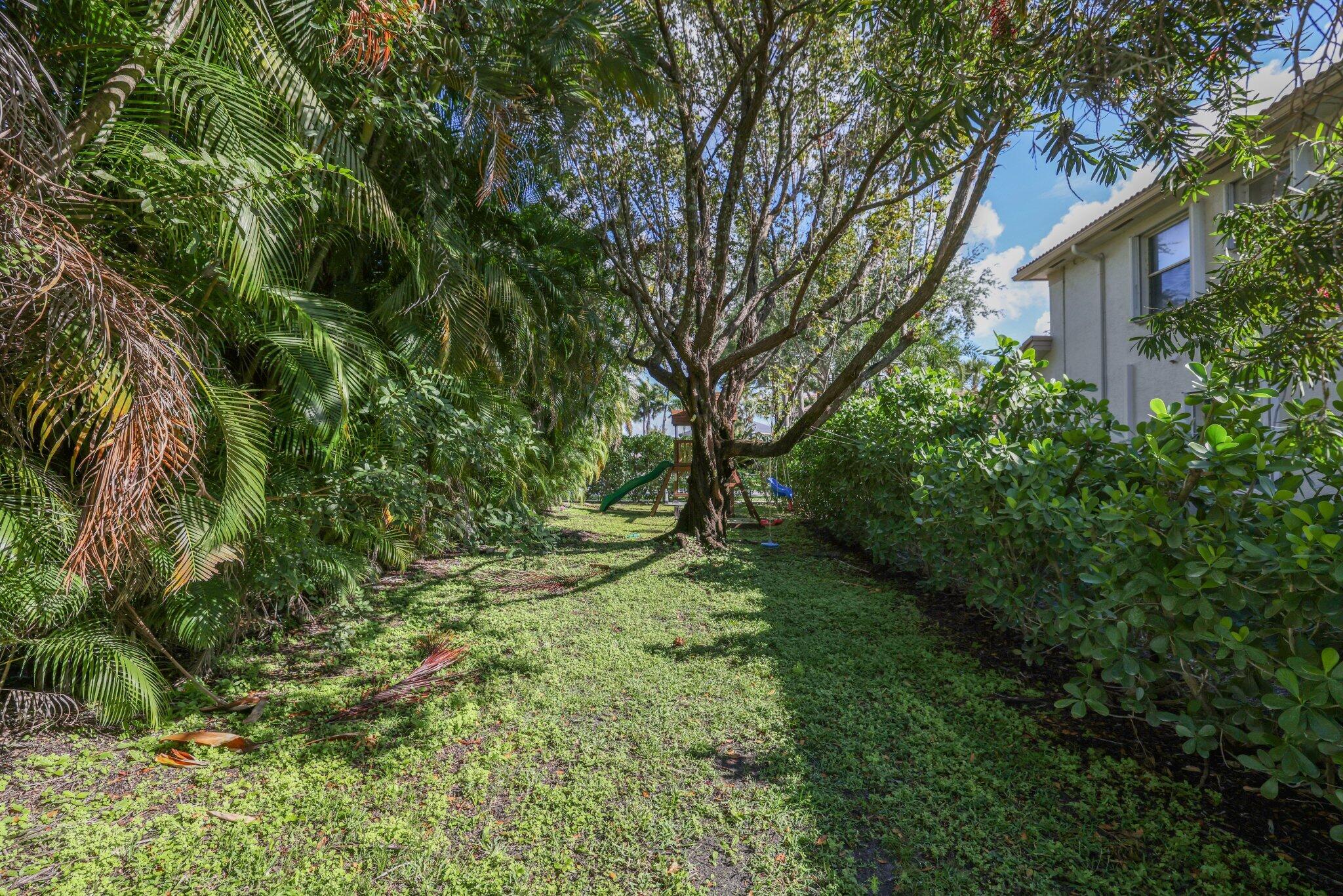 SATURNIA - Residential